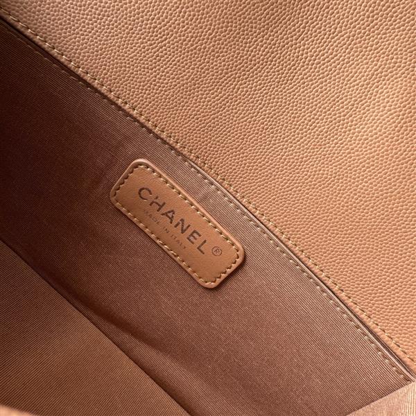 2026127214239368 700